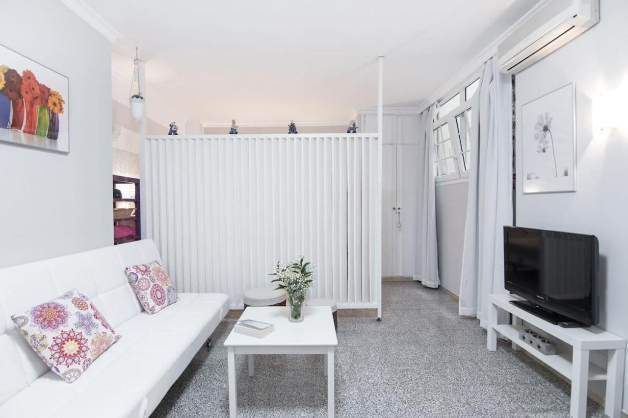 Homeforguest Canteras Loft, 10 Steps To The Beach Лас Палмас де Гран Канария Екстериор снимка
