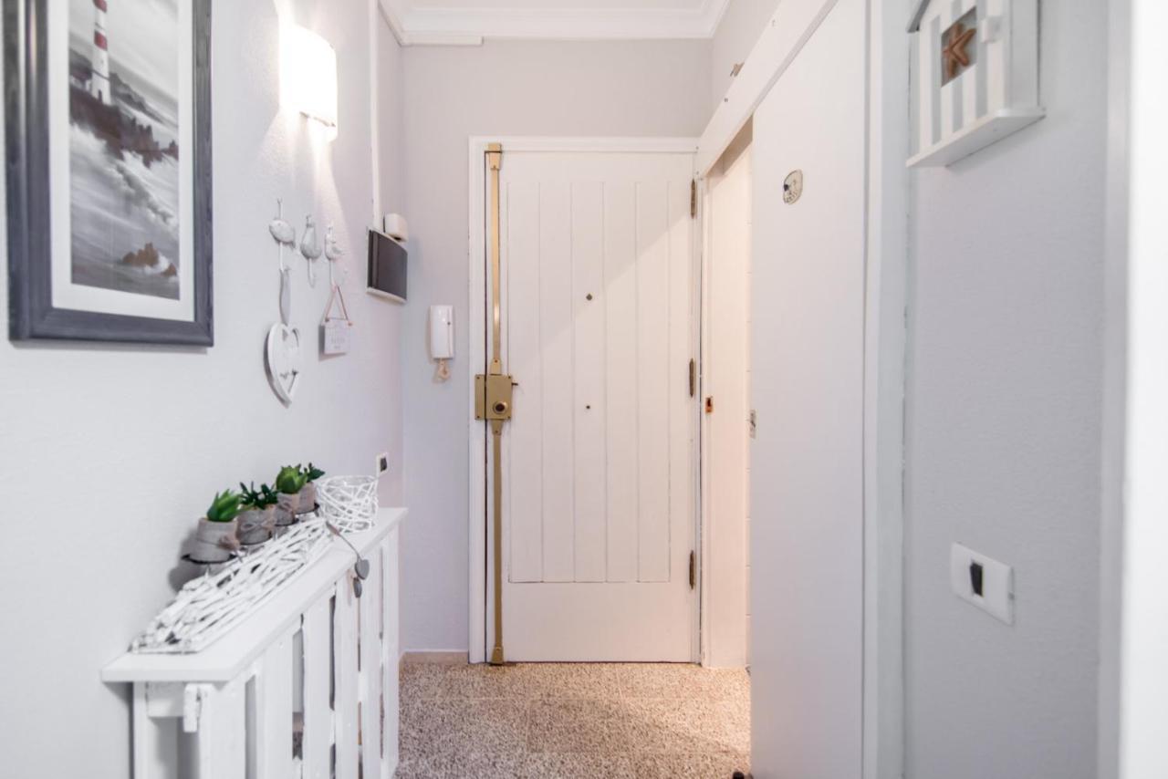 Homeforguest Canteras Loft, 10 Steps To The Beach Лас Палмас де Гран Канария Екстериор снимка